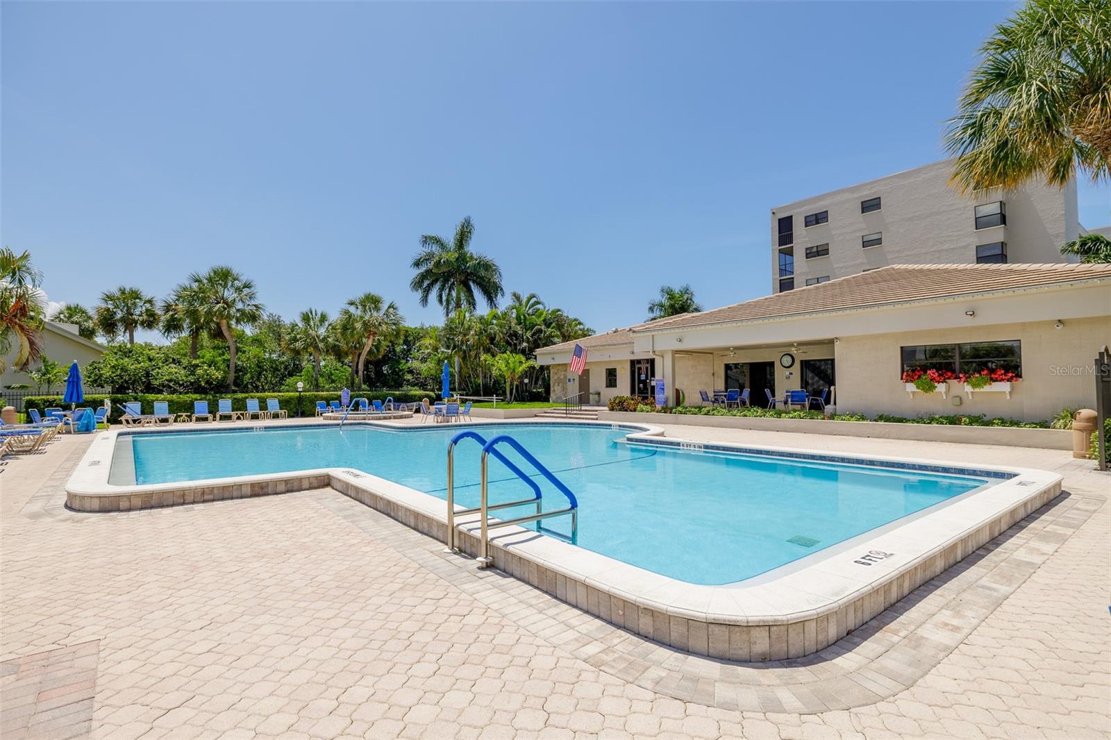 PASADENA COVE CONDO - Residential