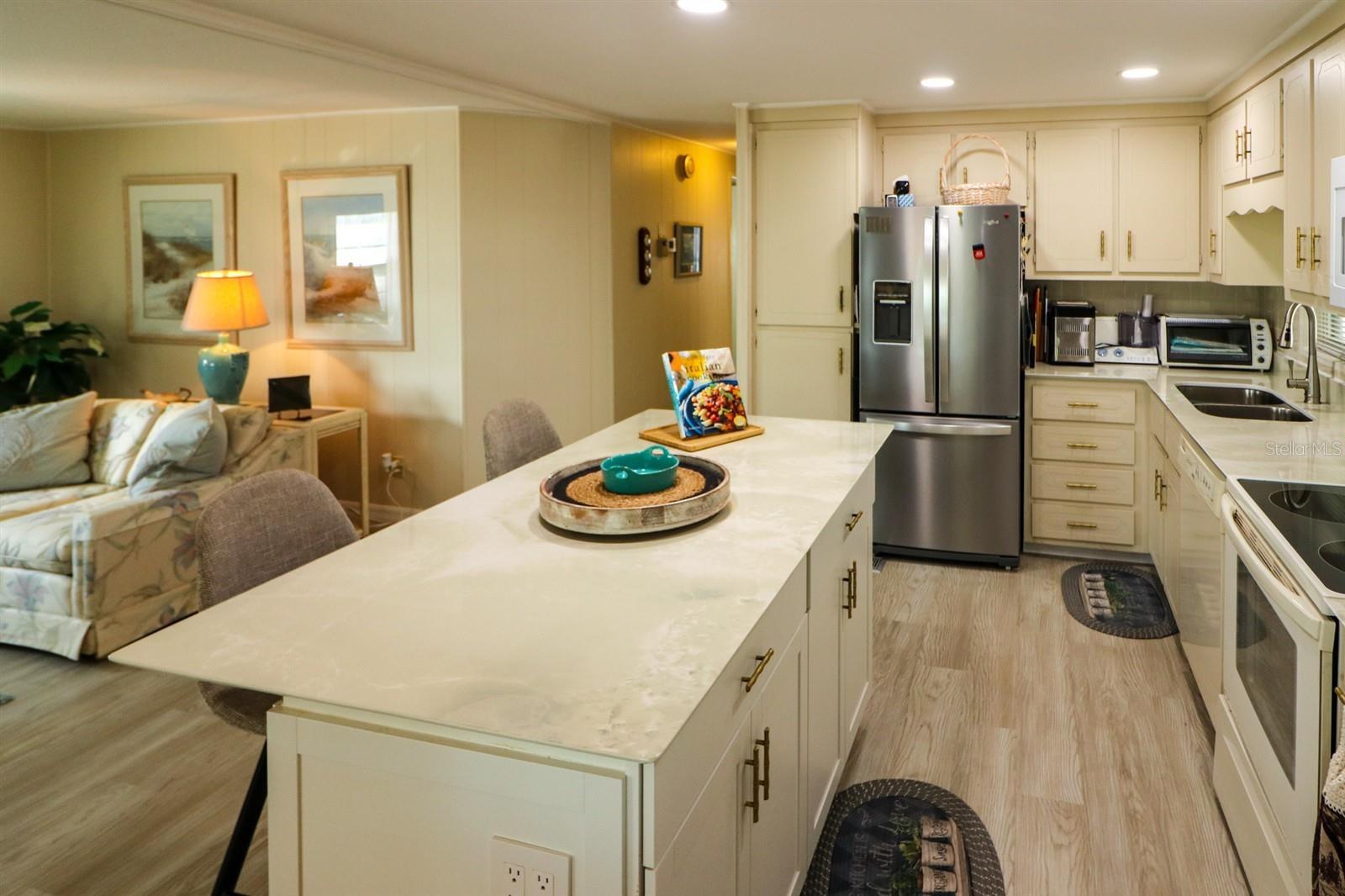 MAPLE LEAF ESTATES - Residential