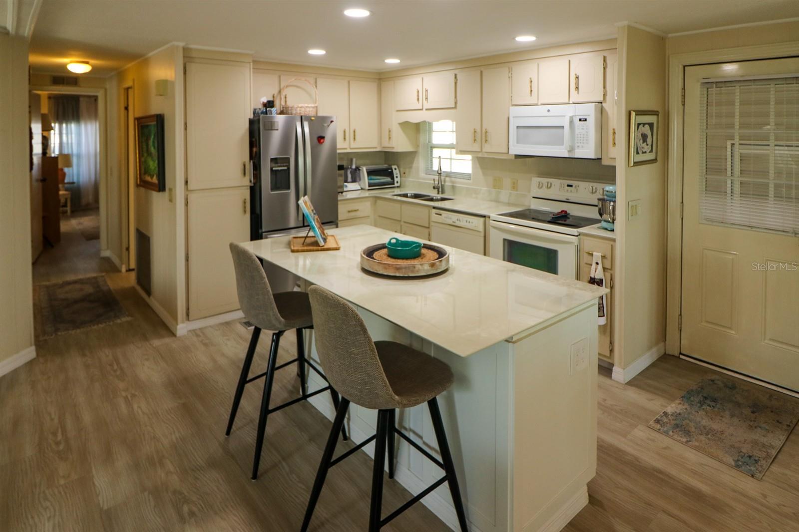 MAPLE LEAF ESTATES - Residential