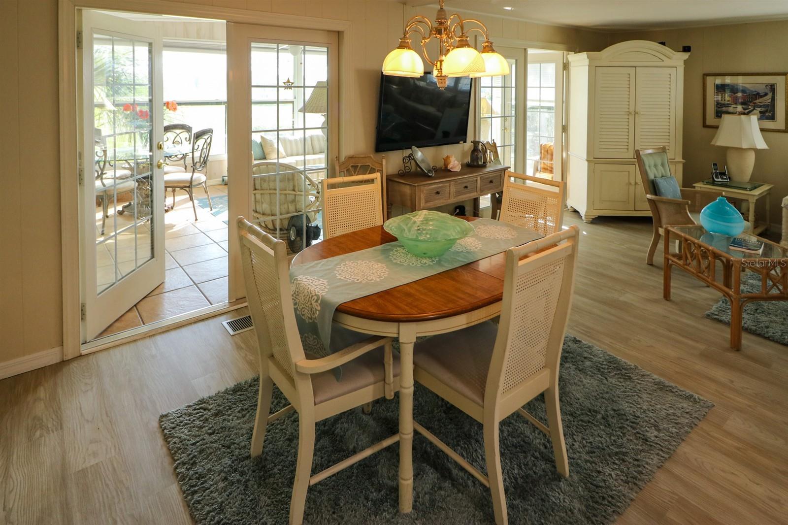 MAPLE LEAF ESTATES - Residential