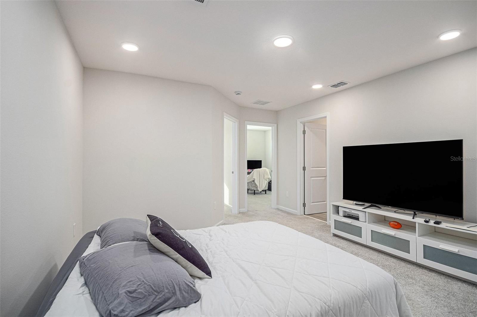 EDEN AT CROSS PRAIRIE - Residential