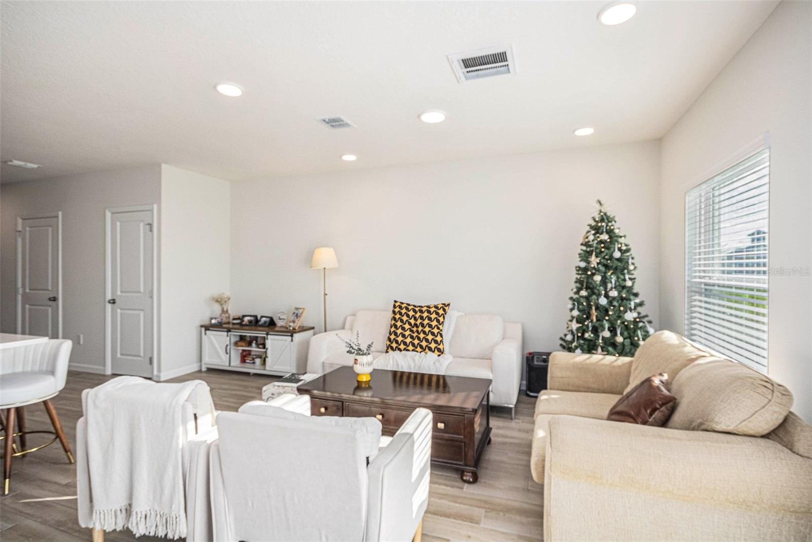 EDEN AT CROSS PRAIRIE - Residential