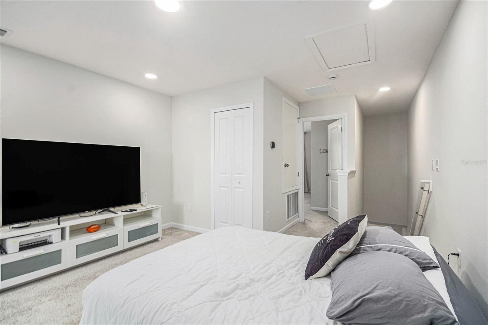 EDEN AT CROSS PRAIRIE - Residential