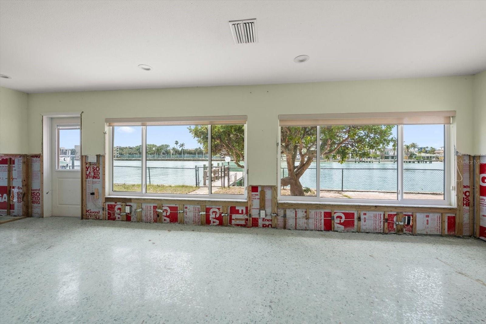 ST. PETERSBURG BEACH NORTH - Residential