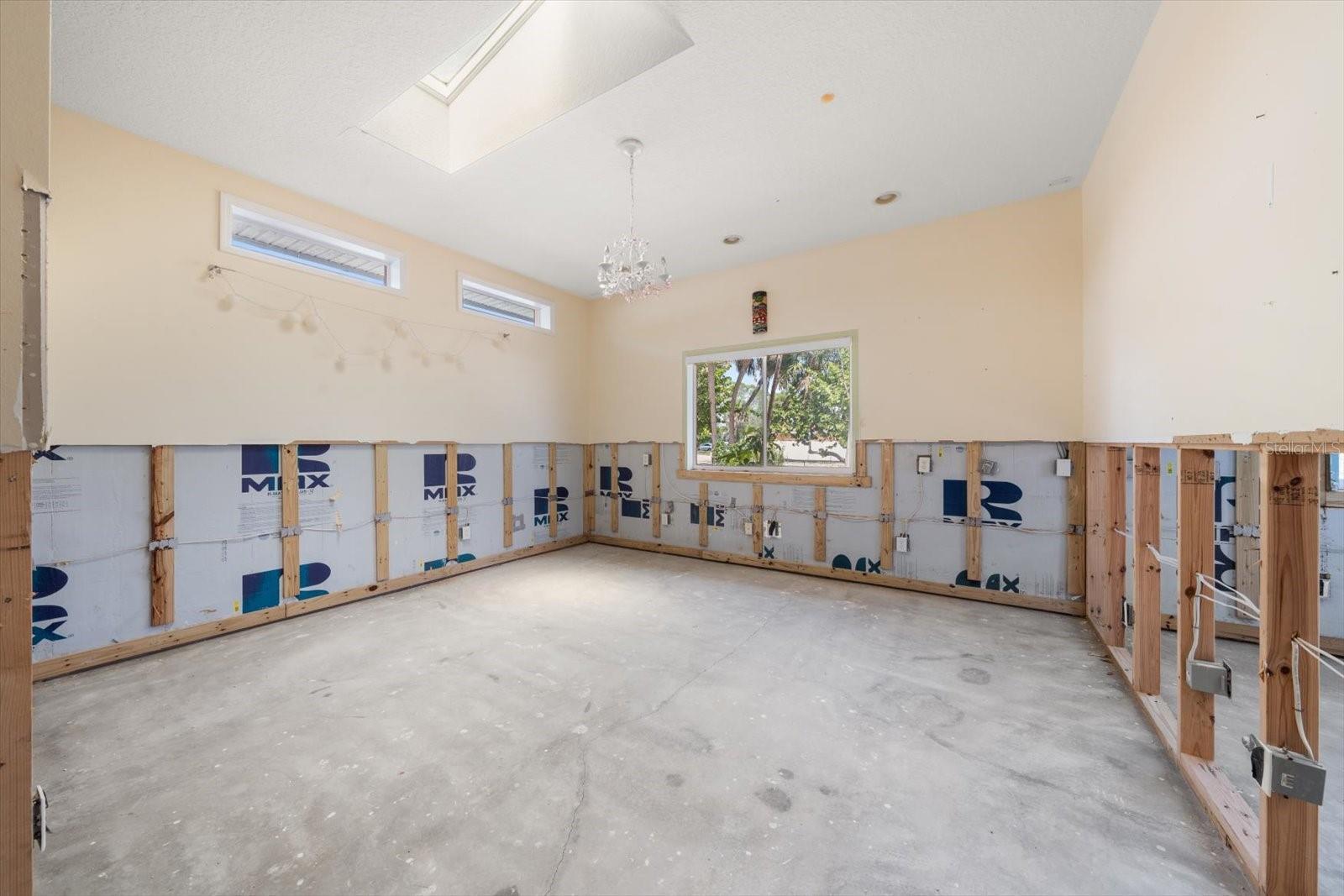 ST. PETERSBURG BEACH NORTH - Residential