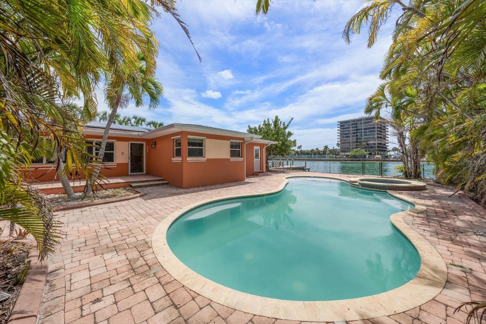 ST. PETERSBURG BEACH NORTH - Residential