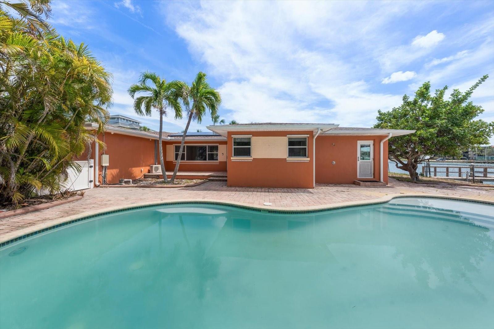 ST. PETERSBURG BEACH NORTH - Residential