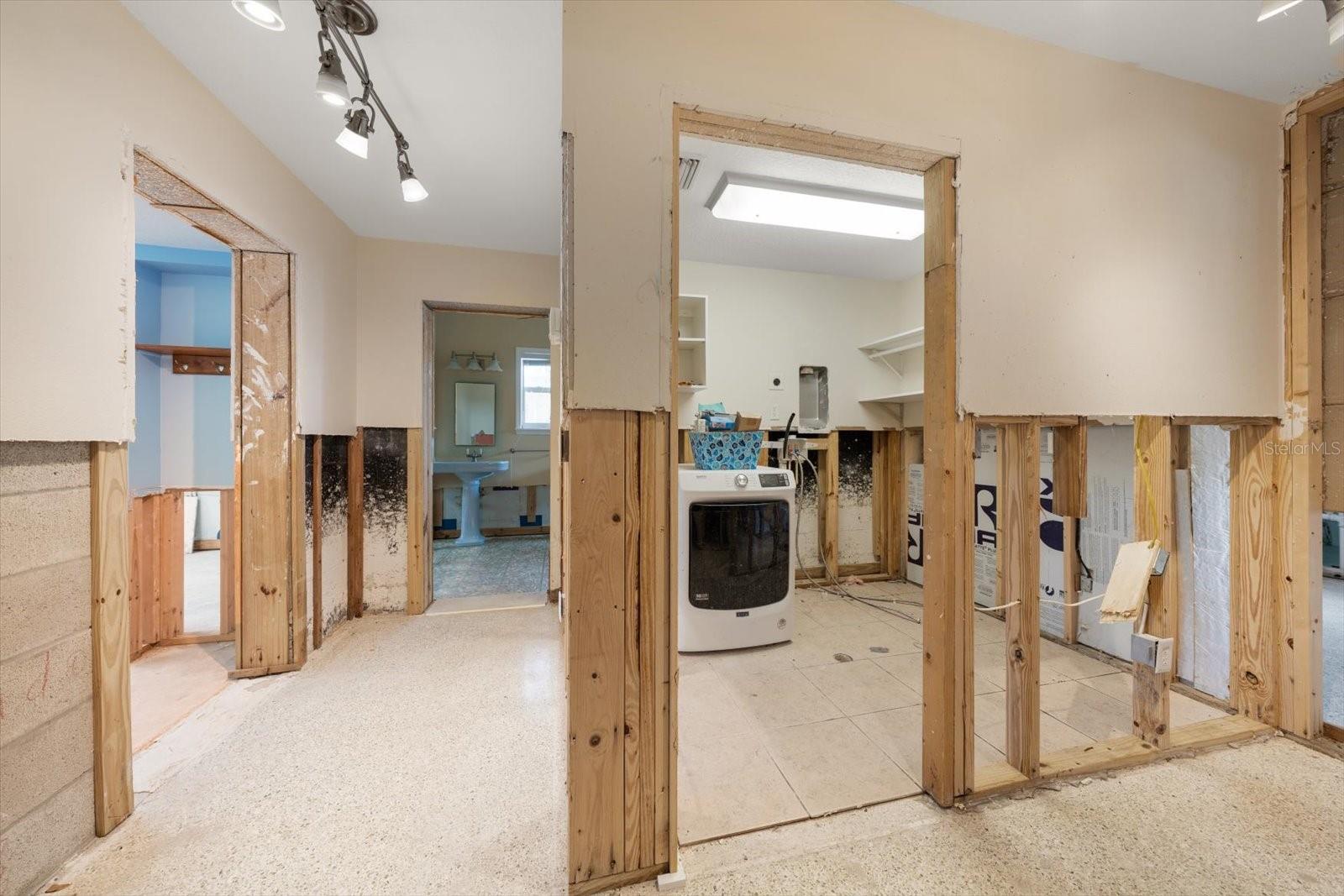 ST. PETERSBURG BEACH NORTH - Residential