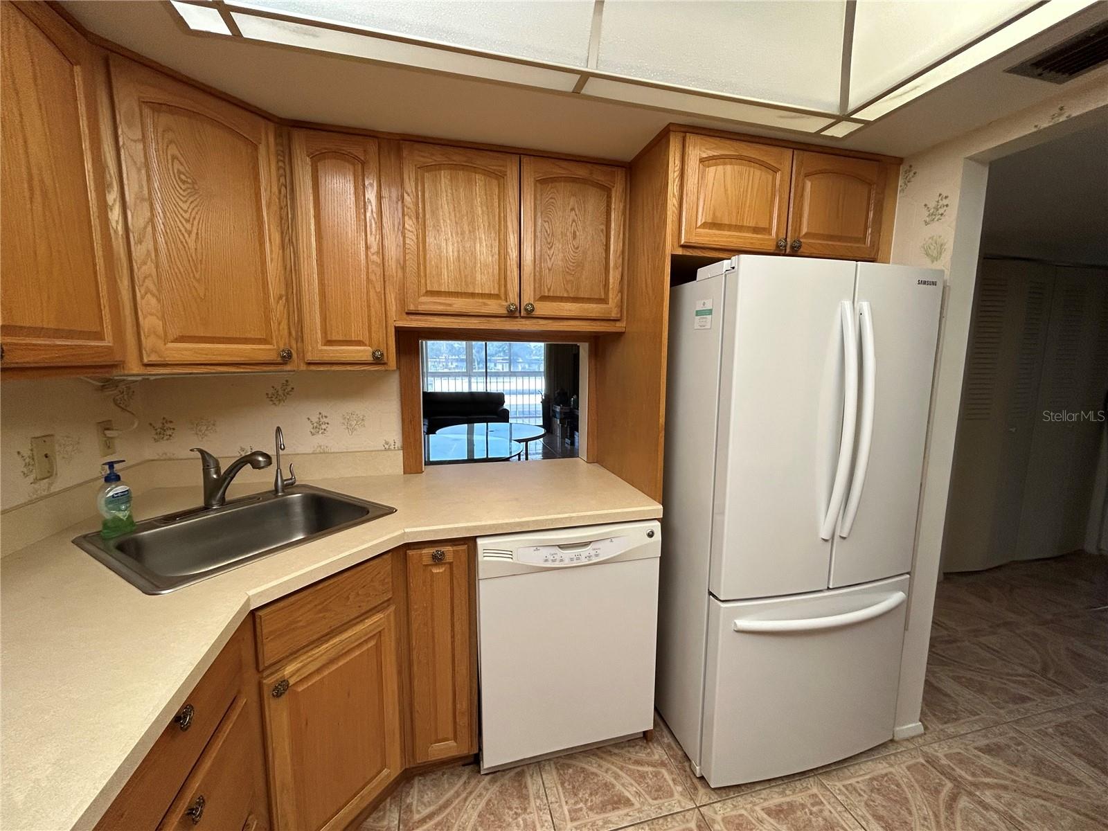 GLEN OAKS GARDEN APTS 1 - Residential