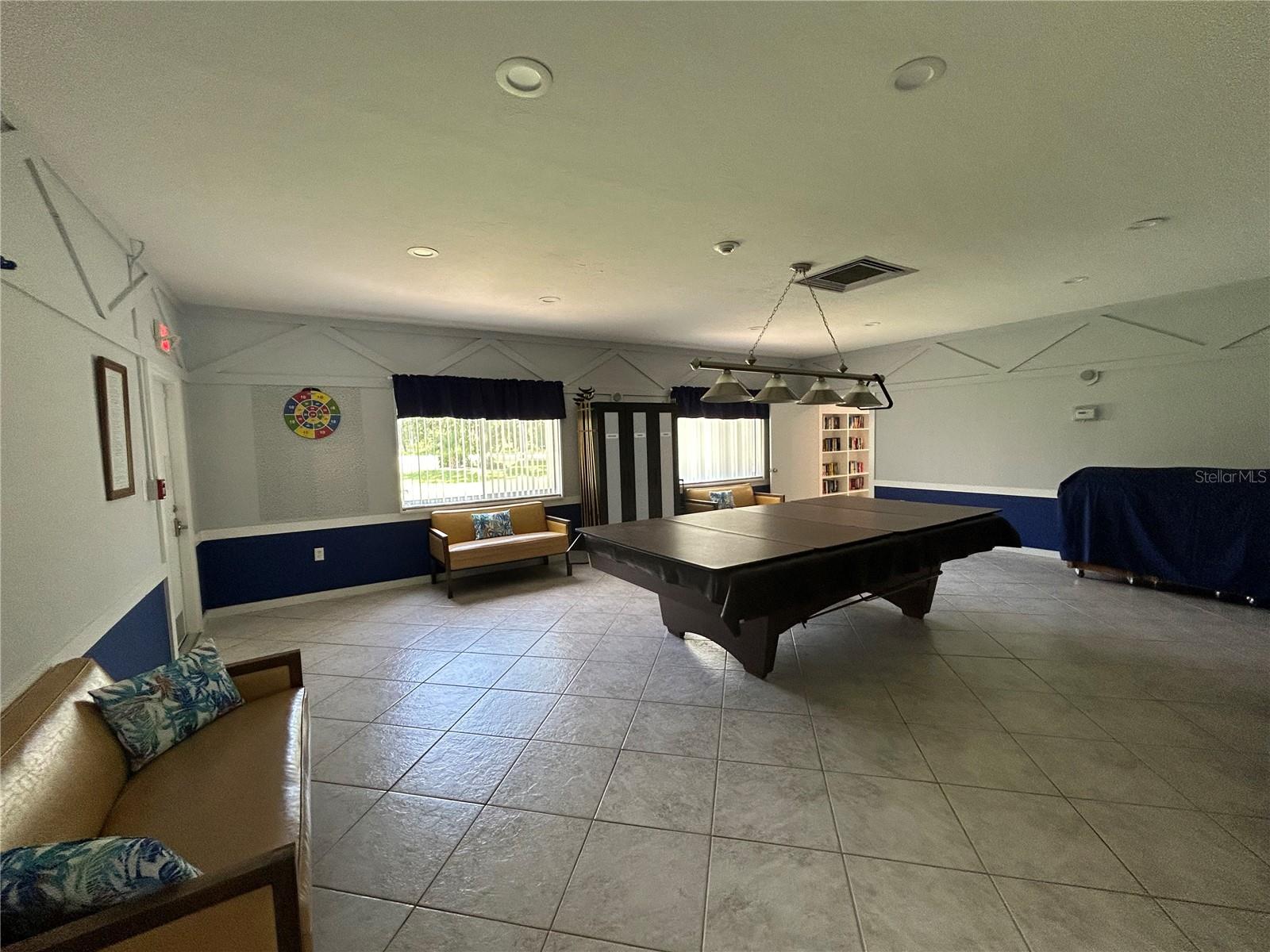 GLEN OAKS GARDEN APTS 1 - Residential