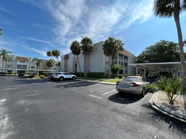 GLEN OAKS GARDEN APTS 1 - Residential