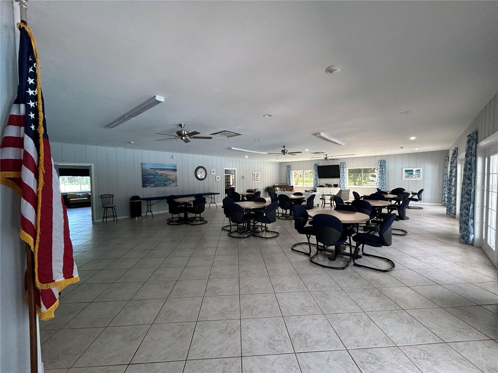 GLEN OAKS GARDEN APTS 1 - Residential