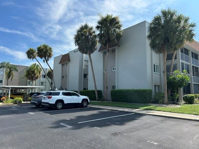 GLEN OAKS GARDEN APTS 1 - Residential