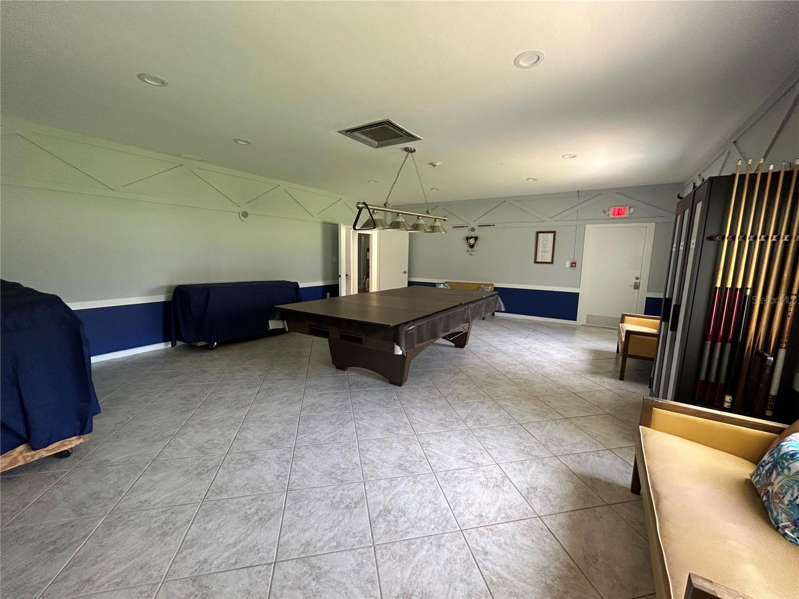 GLEN OAKS GARDEN APTS 1 - Residential