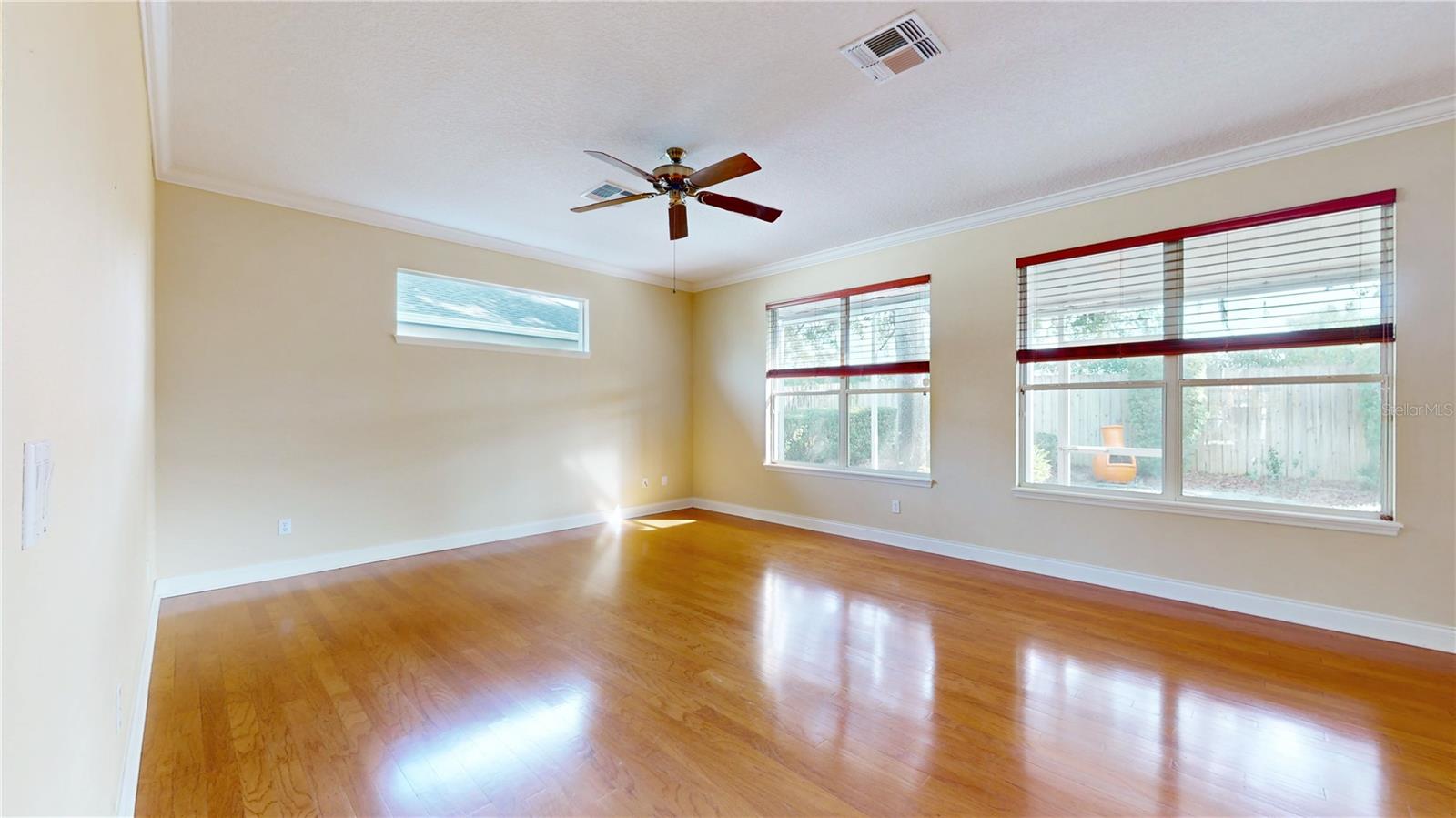 2657 QUEEN MARY PLACE