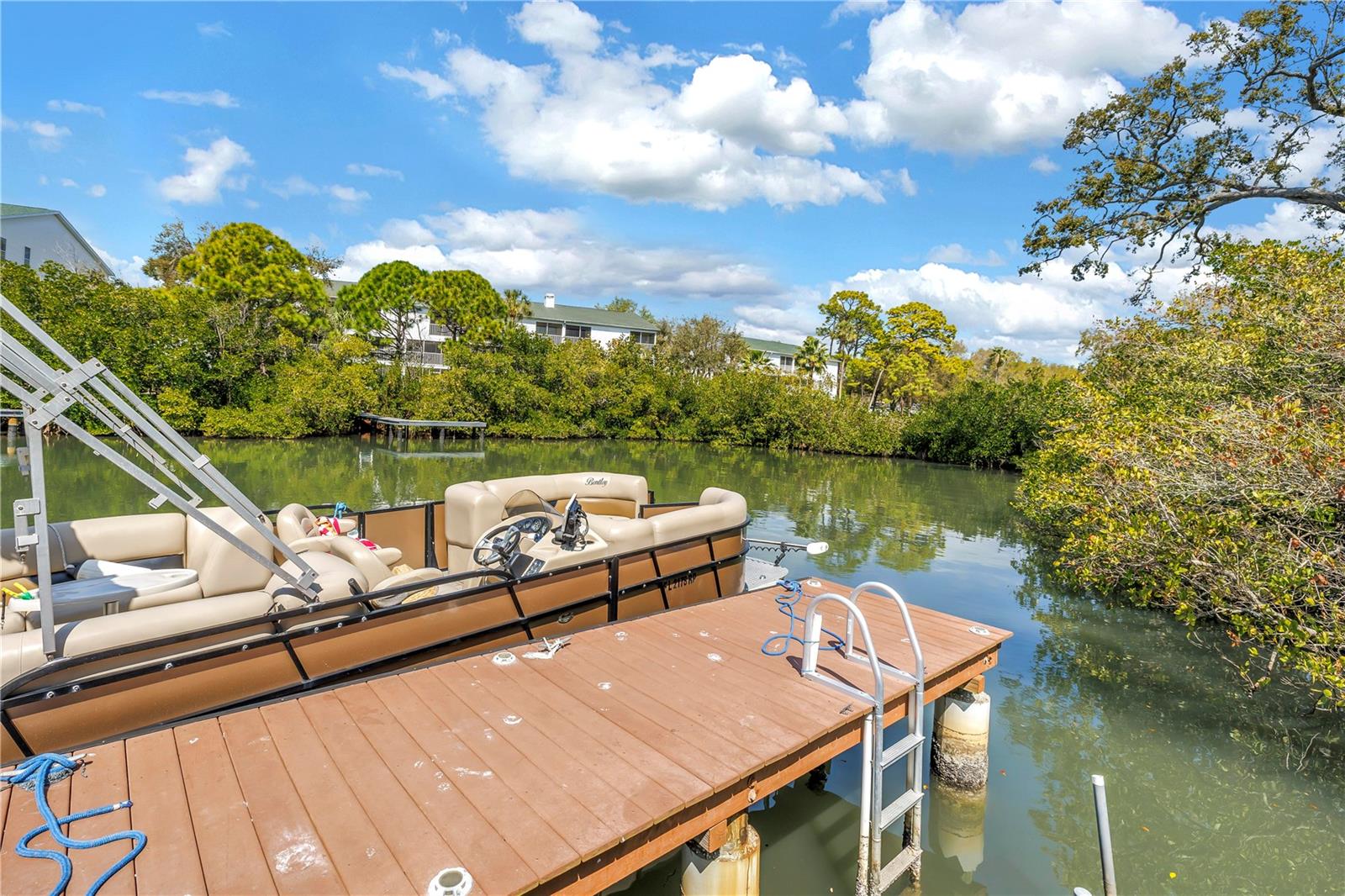 TARA CAY SOUND SOUTH II - Residential