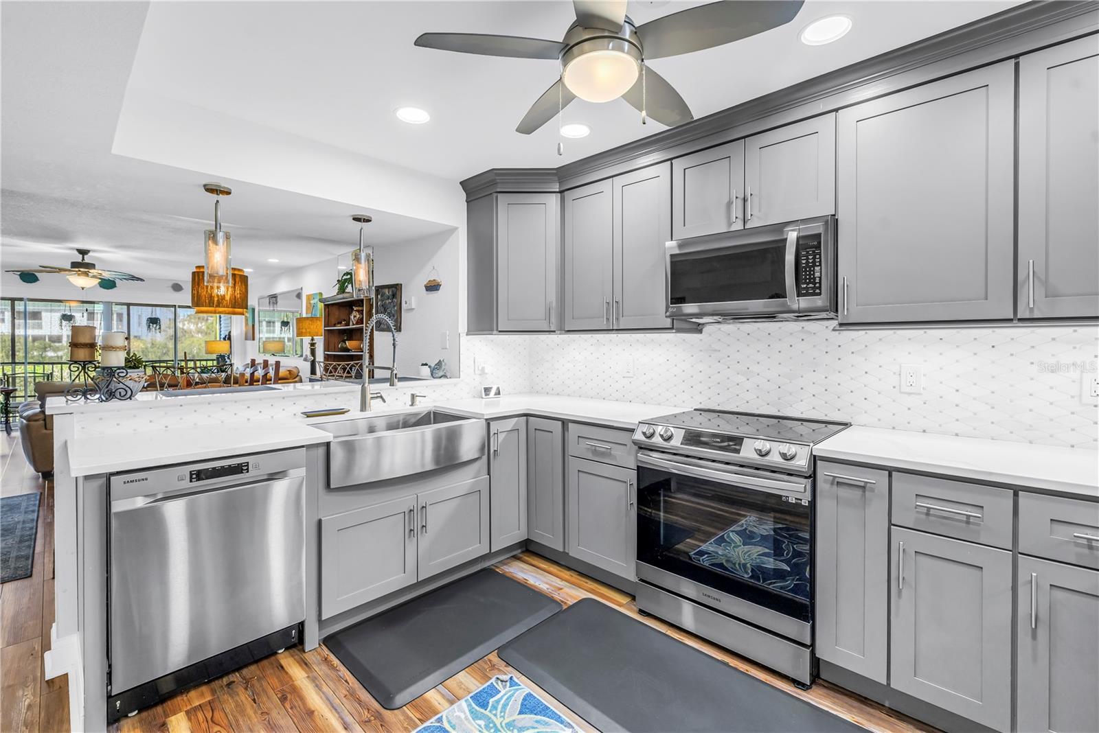 TARA CAY SOUND SOUTH II - Residential