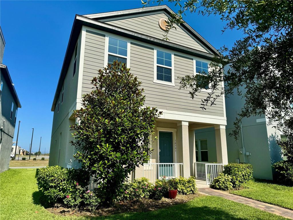 Photo of 10301 Austrina Oak Loop, Winter Garden, FL 34787 (MLS # O6411527)