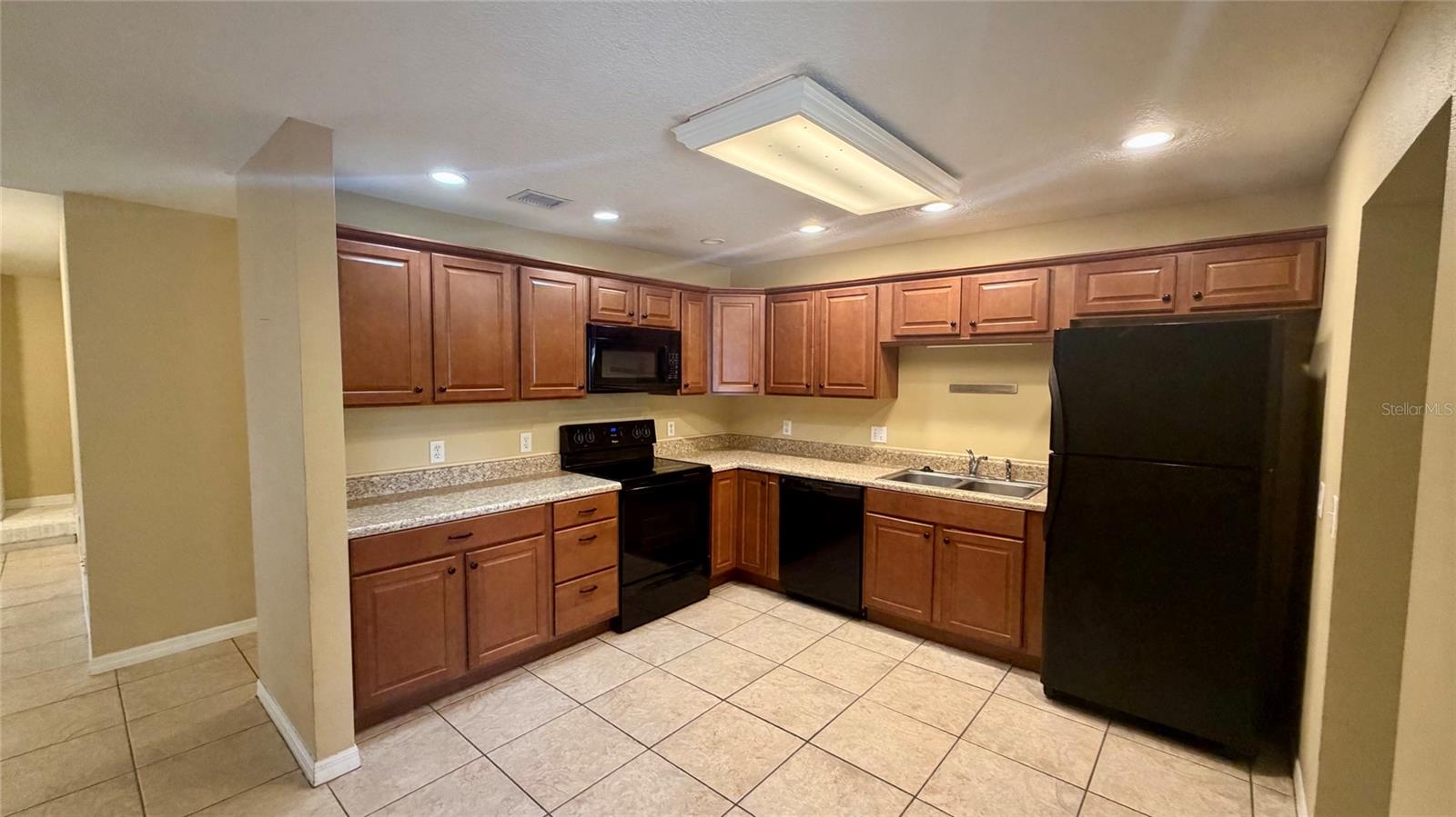 FOXWOOD PH 1 - Residential Lease