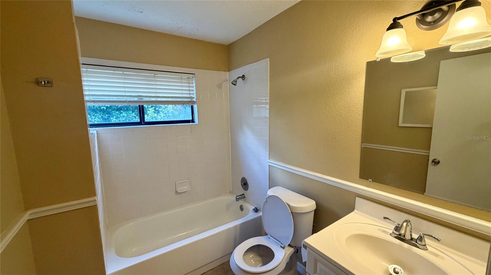 FOXWOOD PH 1 - Residential Lease