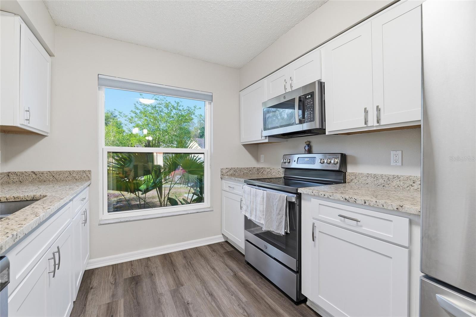VALRICO VISTA - Residential