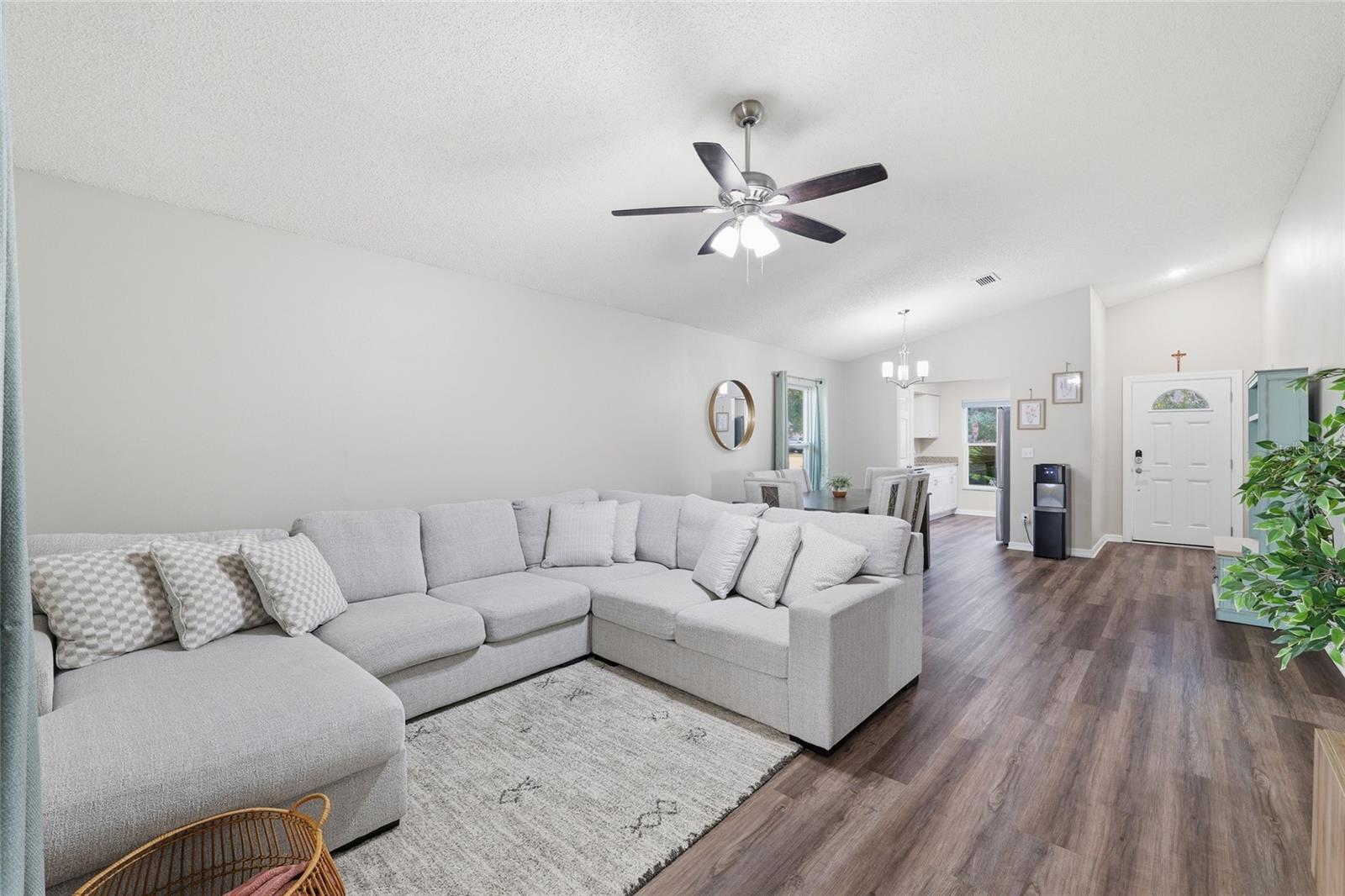 VALRICO VISTA - Residential