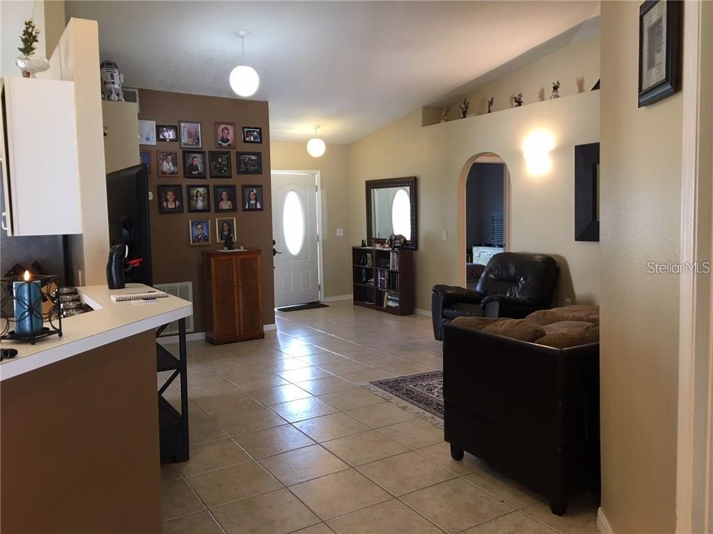 CHASE GROVES UNIT 9 - Residential