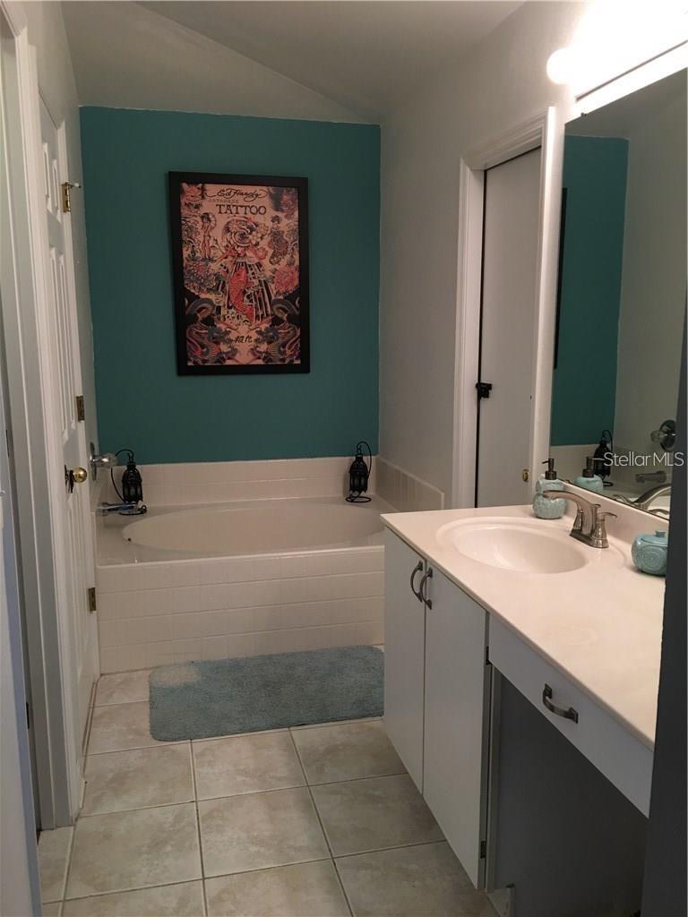 CHASE GROVES UNIT 9 - Residential