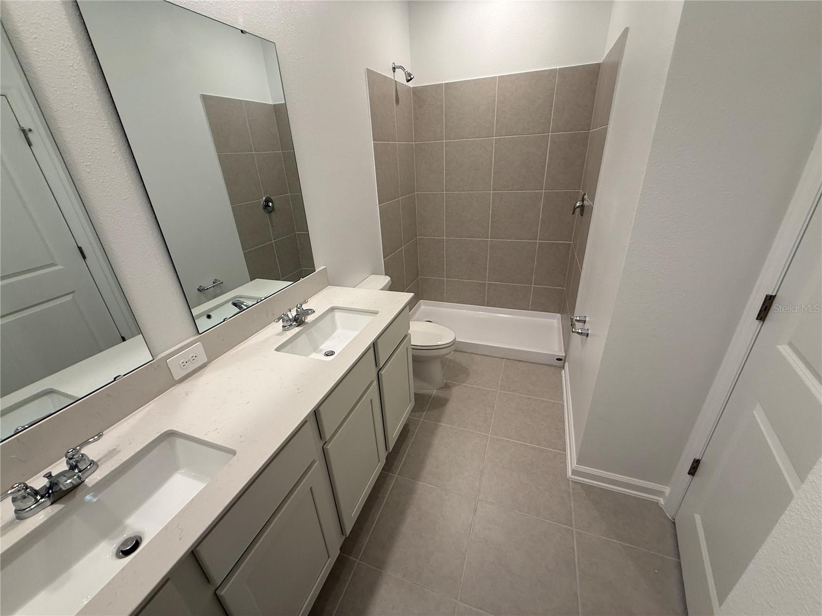 CROSSWINDS EAST PH 1 - Residential Lease