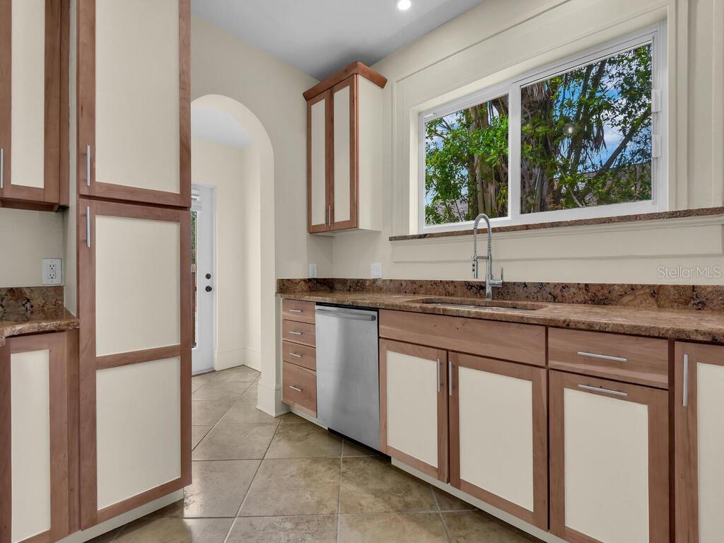 POINCIANA PARK - Residential