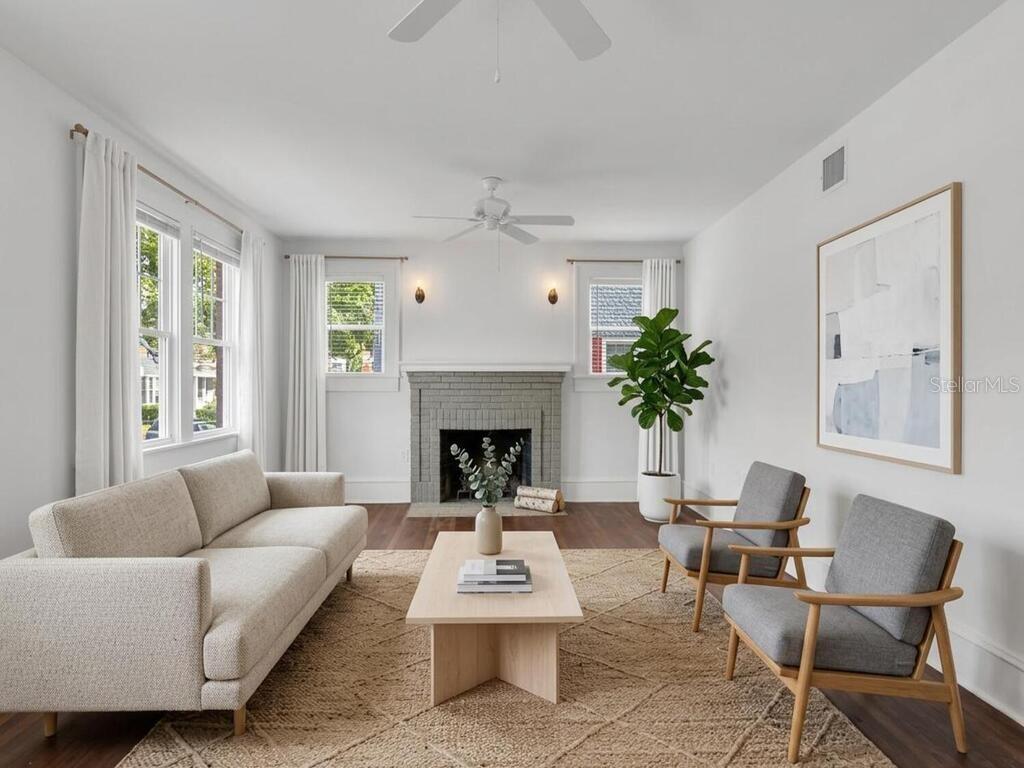 1446 POINCIANA AVENUE