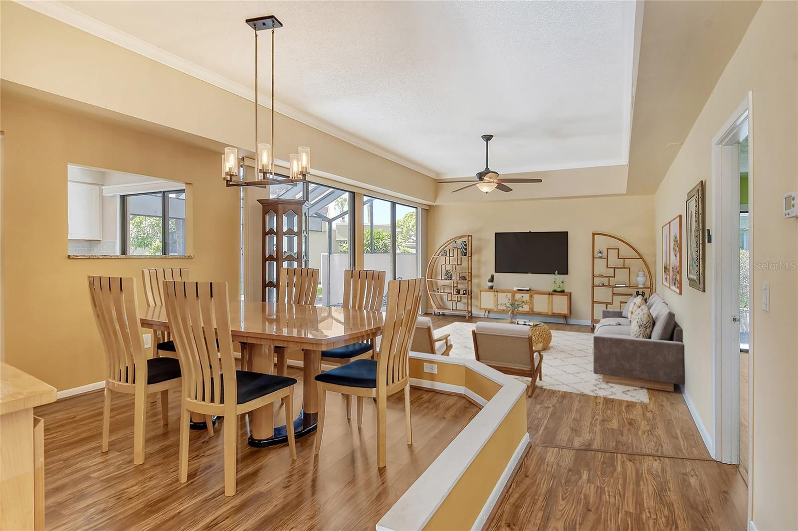 2517 GLEBE FARM CLOSE H-2