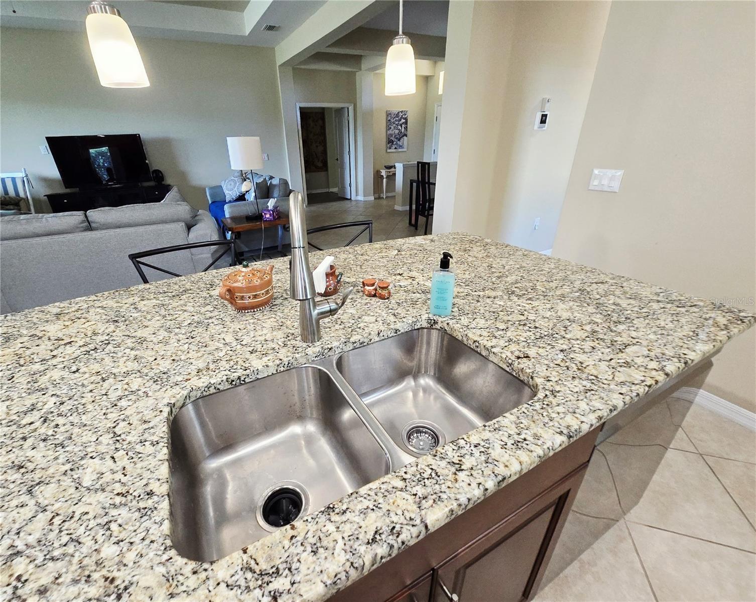 GRAND PALM PH 1A - Residential Lease