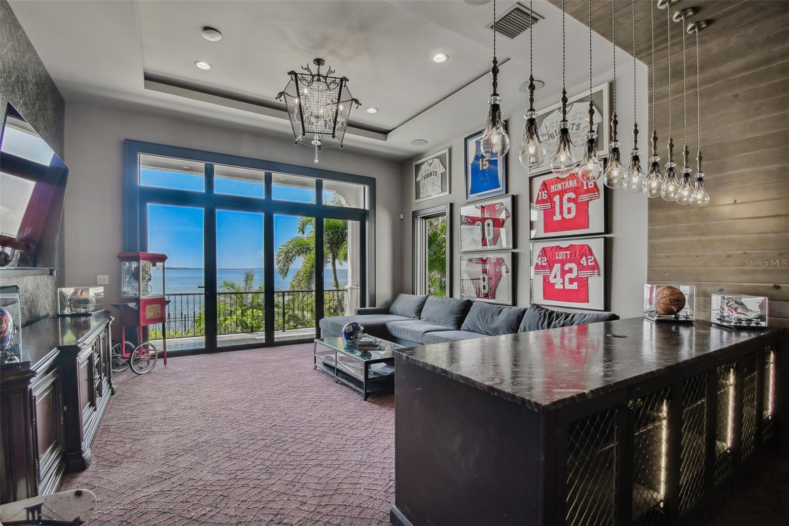 SUNSET PARK ISLES UNIT 1 - Residential