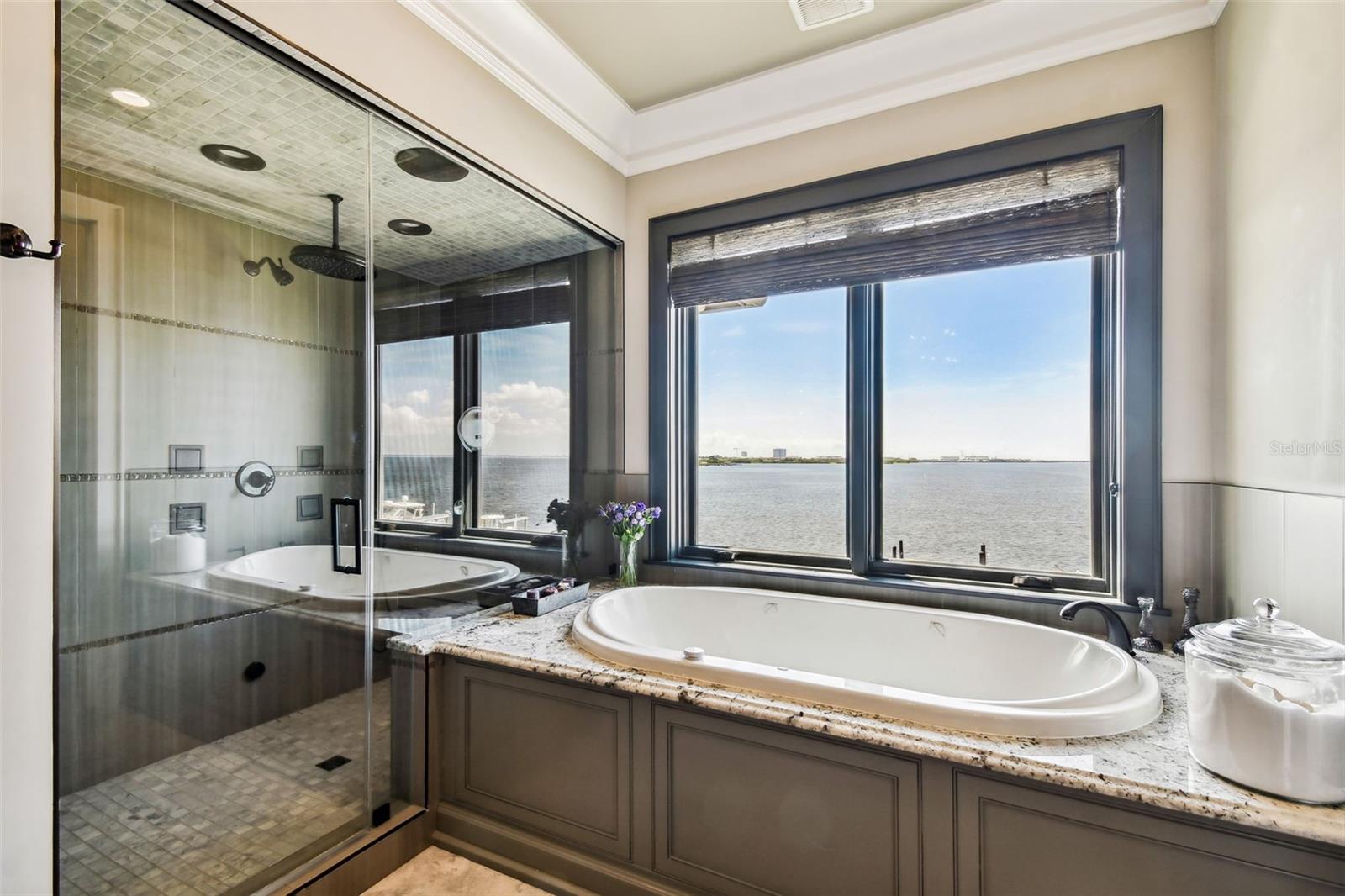 SUNSET PARK ISLES UNIT 1 - Residential