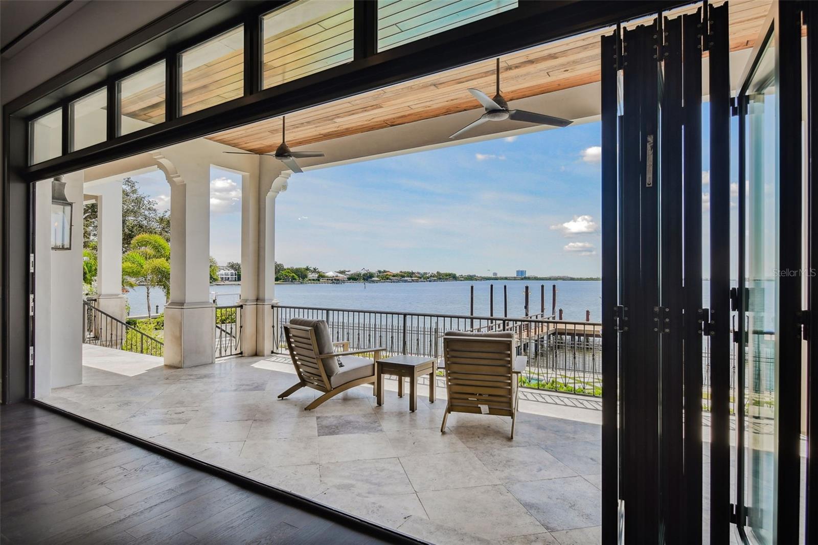 SUNSET PARK ISLES UNIT 1 - Residential