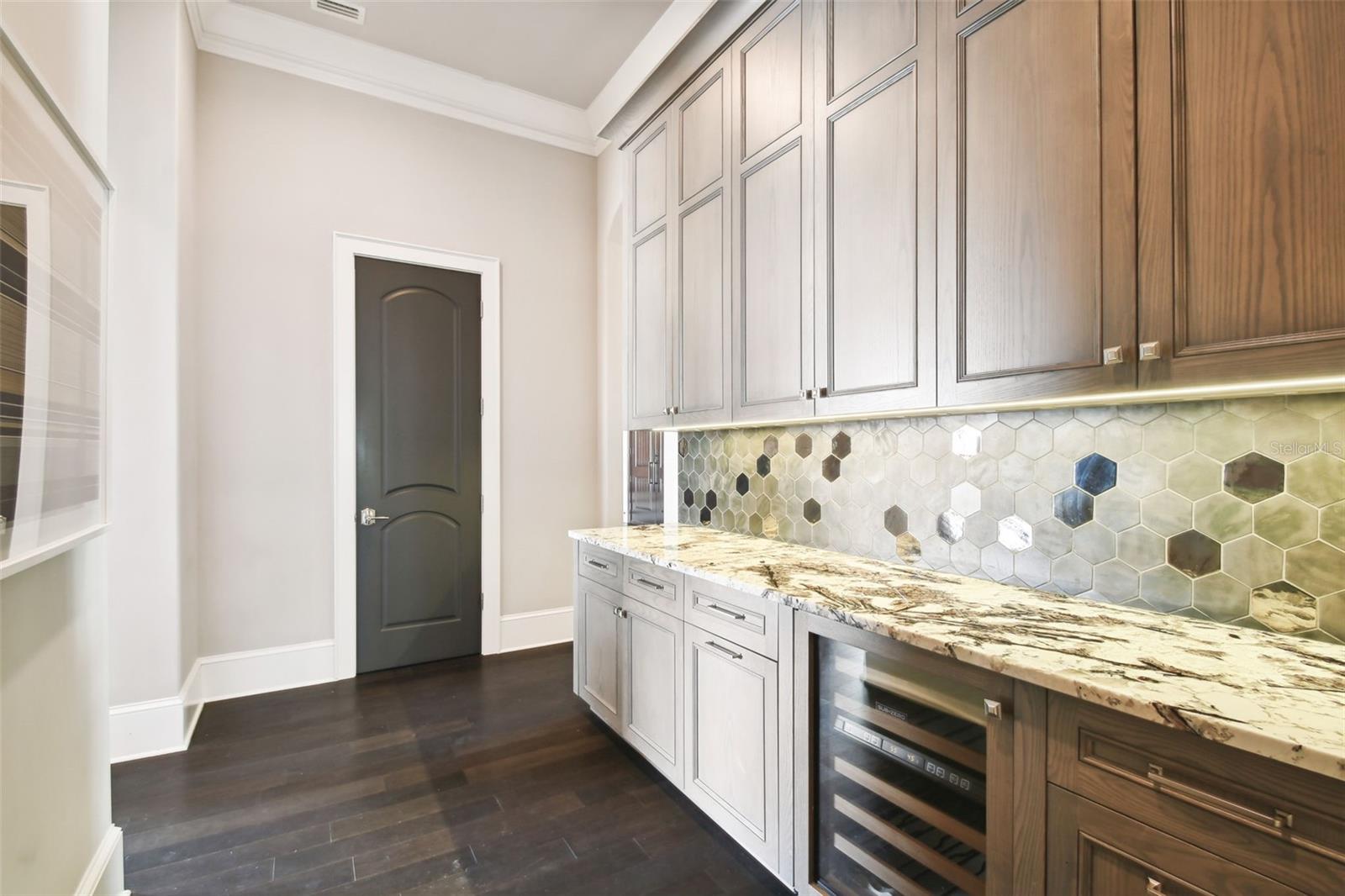 SUNSET PARK ISLES UNIT 1 - Residential