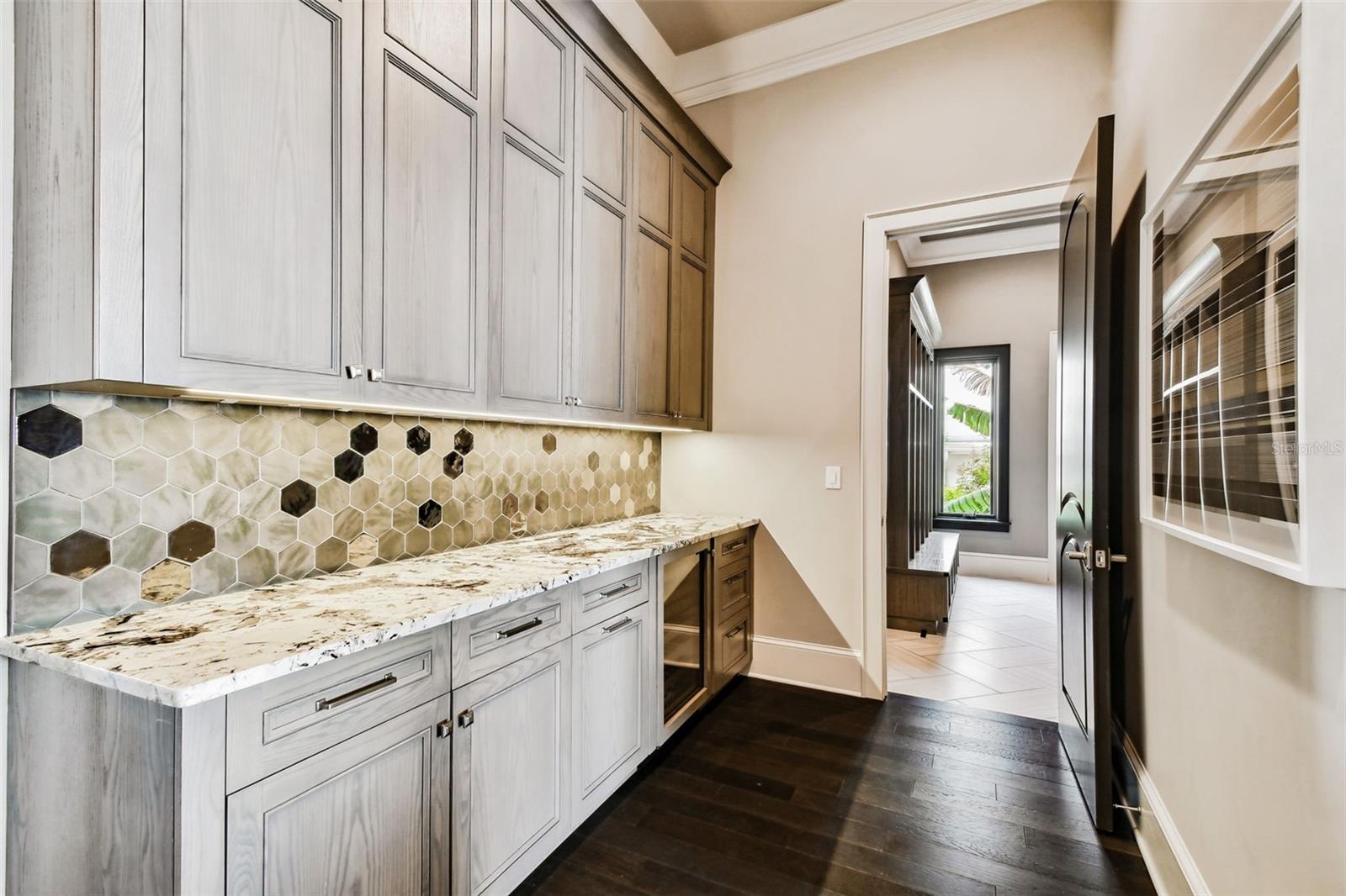 SUNSET PARK ISLES UNIT 1 - Residential