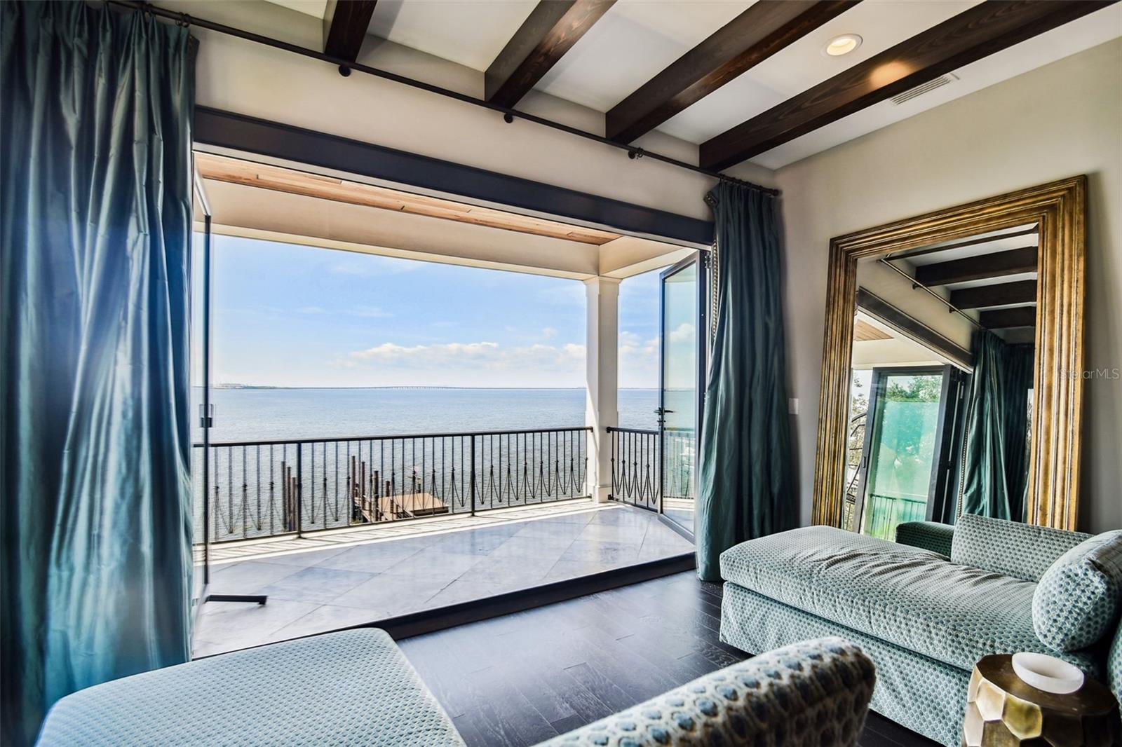 SUNSET PARK ISLES UNIT 1 - Residential