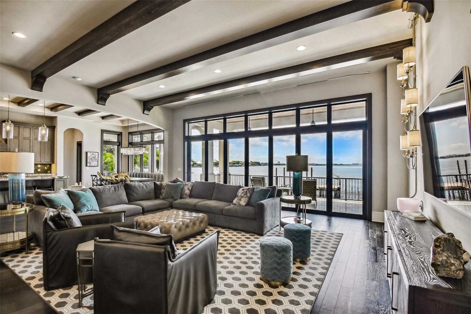 SUNSET PARK ISLES UNIT 1 - Residential