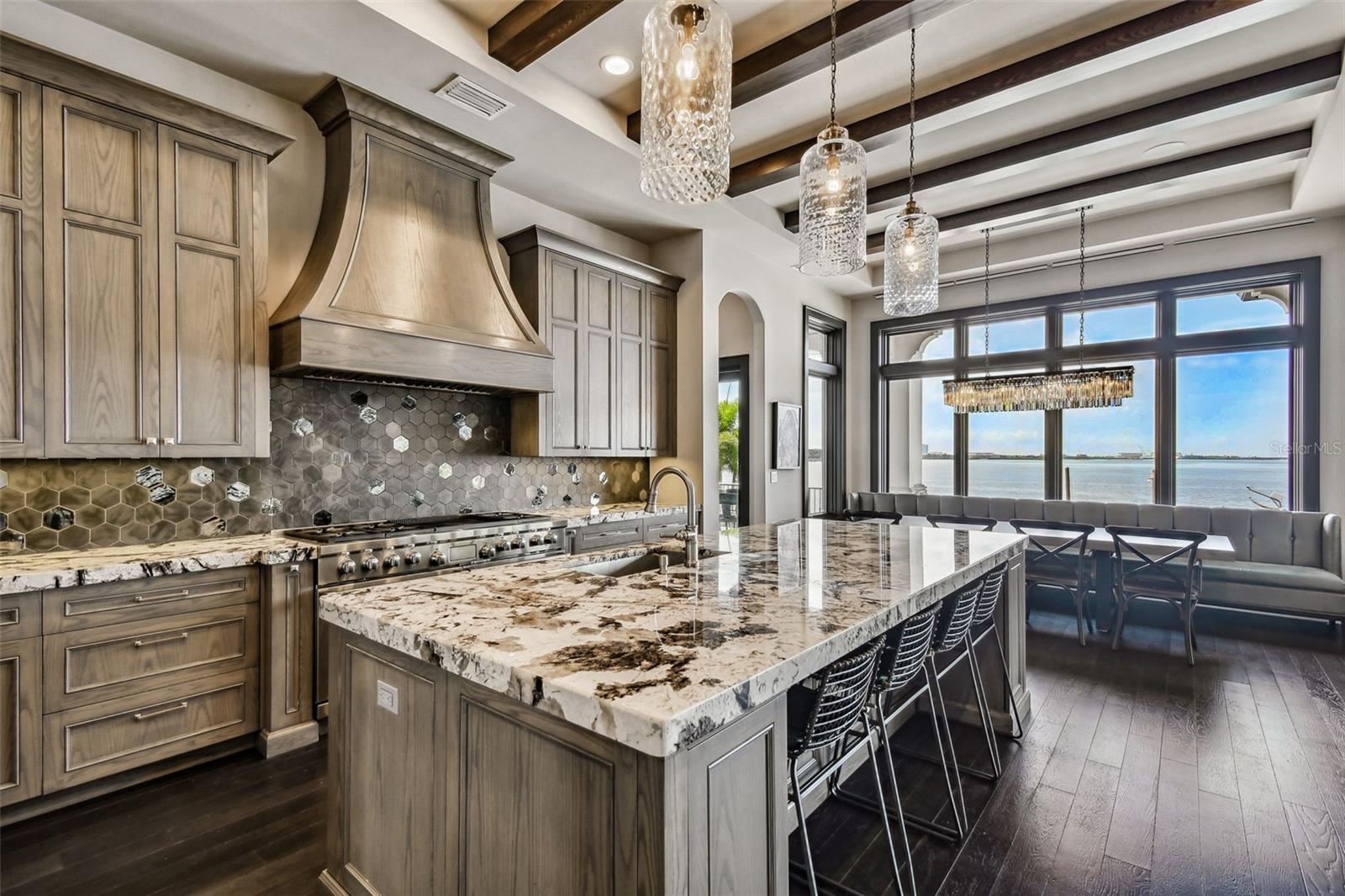 SUNSET PARK ISLES UNIT 1 - Residential