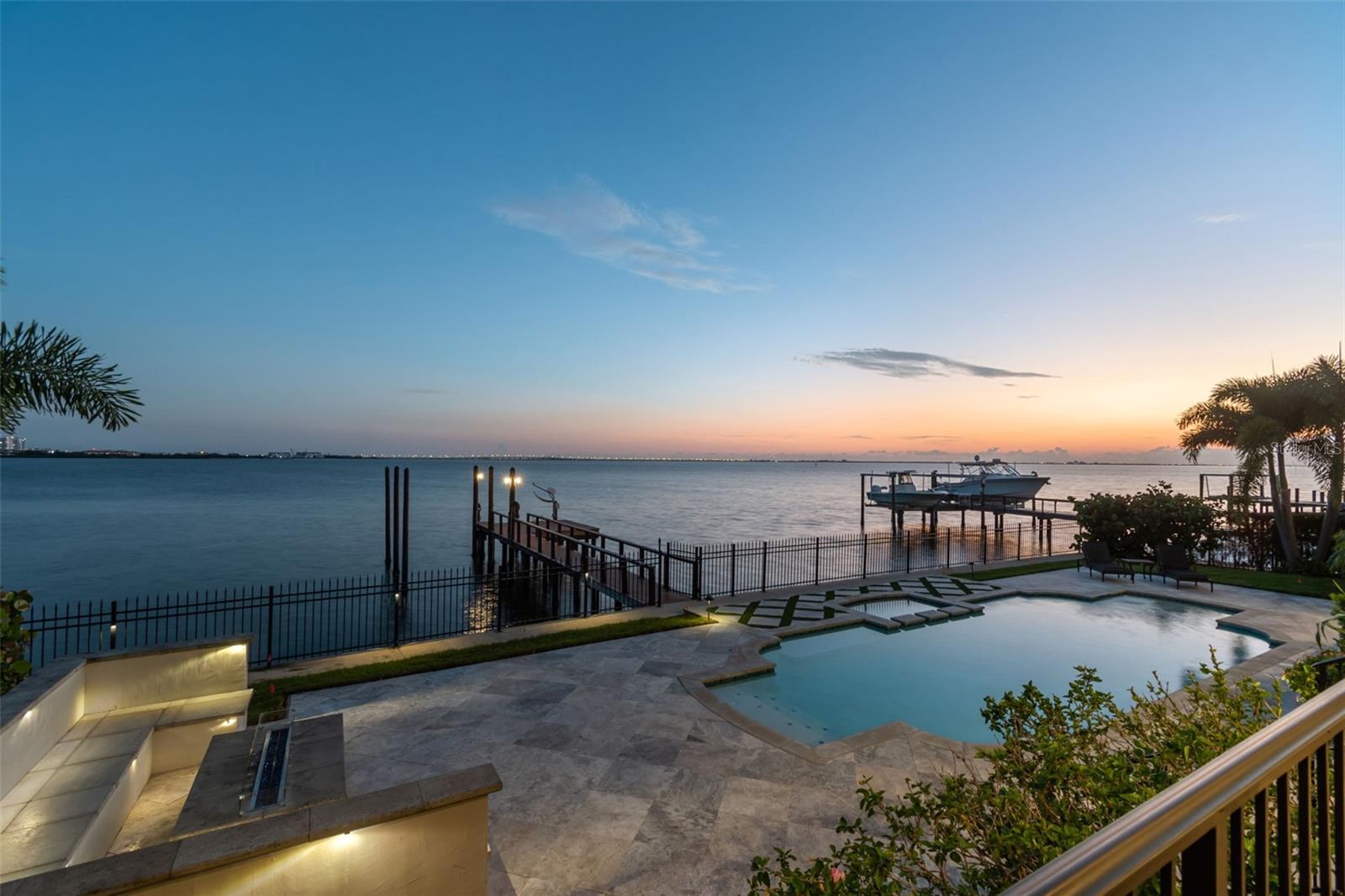 SUNSET PARK ISLES UNIT 1 - Residential