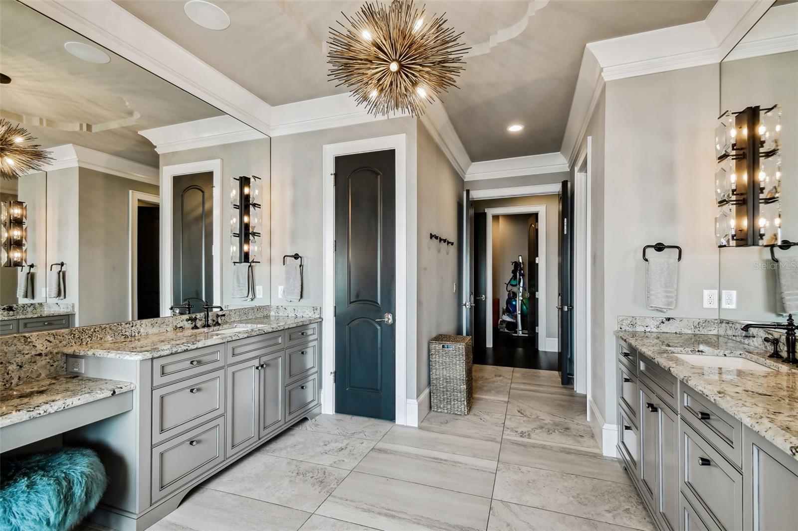 SUNSET PARK ISLES UNIT 1 - Residential