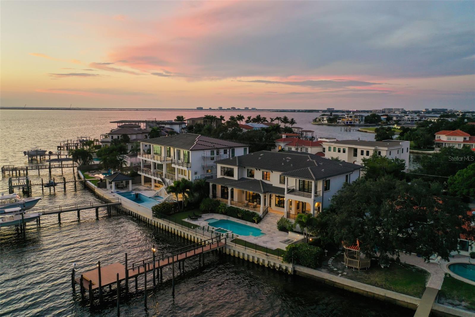 SUNSET PARK ISLES UNIT 1 - Residential