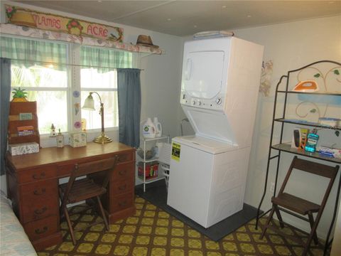 Tiny photo for 5888 SE 164th Avenue, Ocklawaha, FL 32179 (MLS # OM715794)