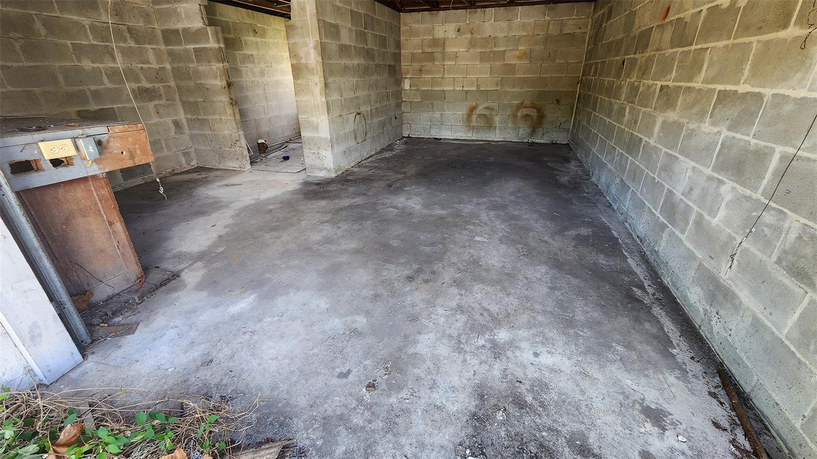 2910 FRANK MOORE ROAD