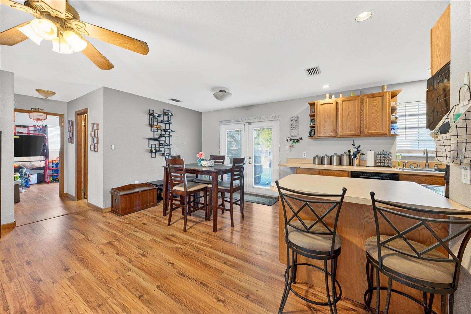 ORANGE VILLA HEIGHTS - Residential