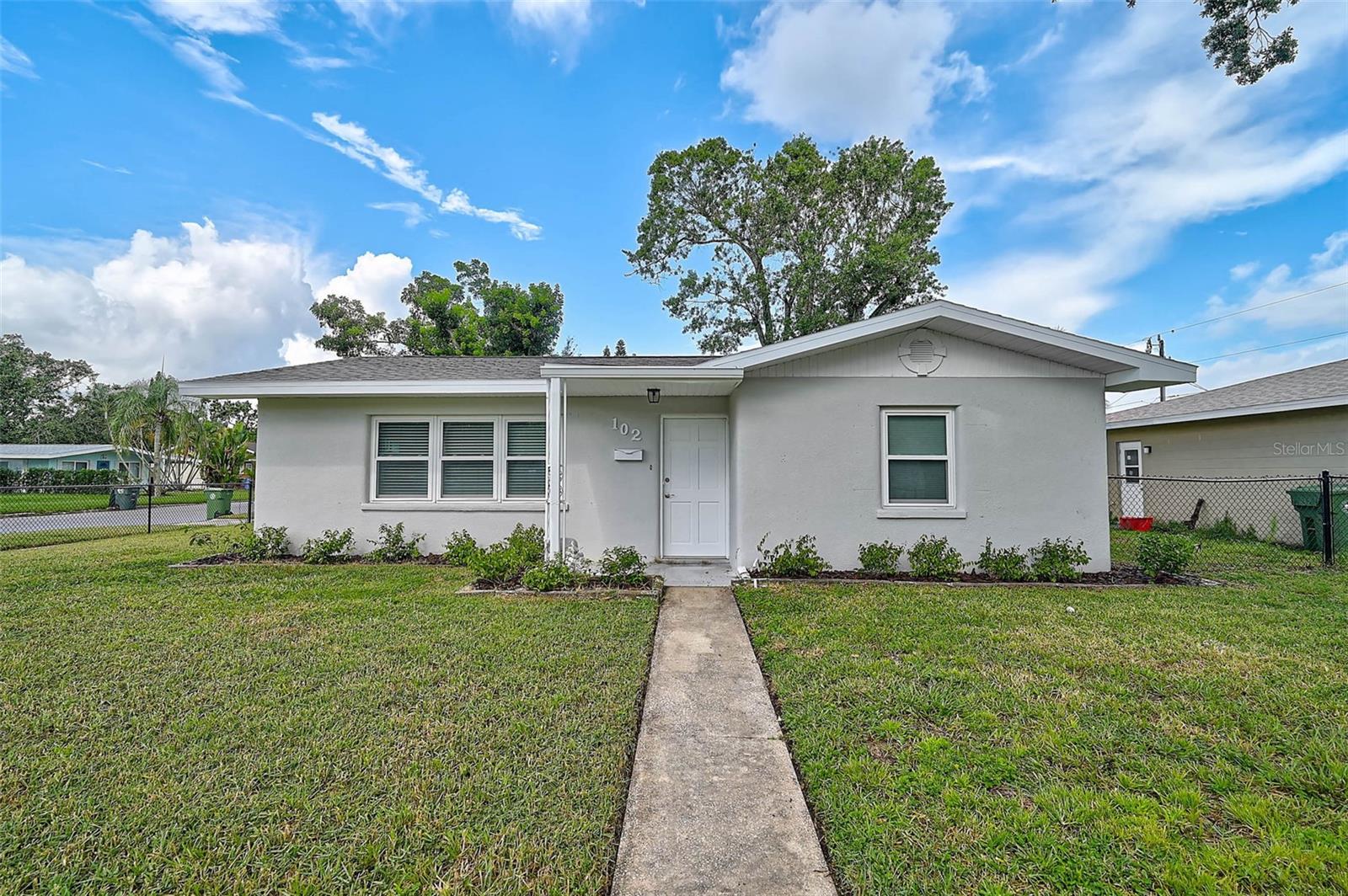 MANATEE GARDENS THIRD SEC - Residential