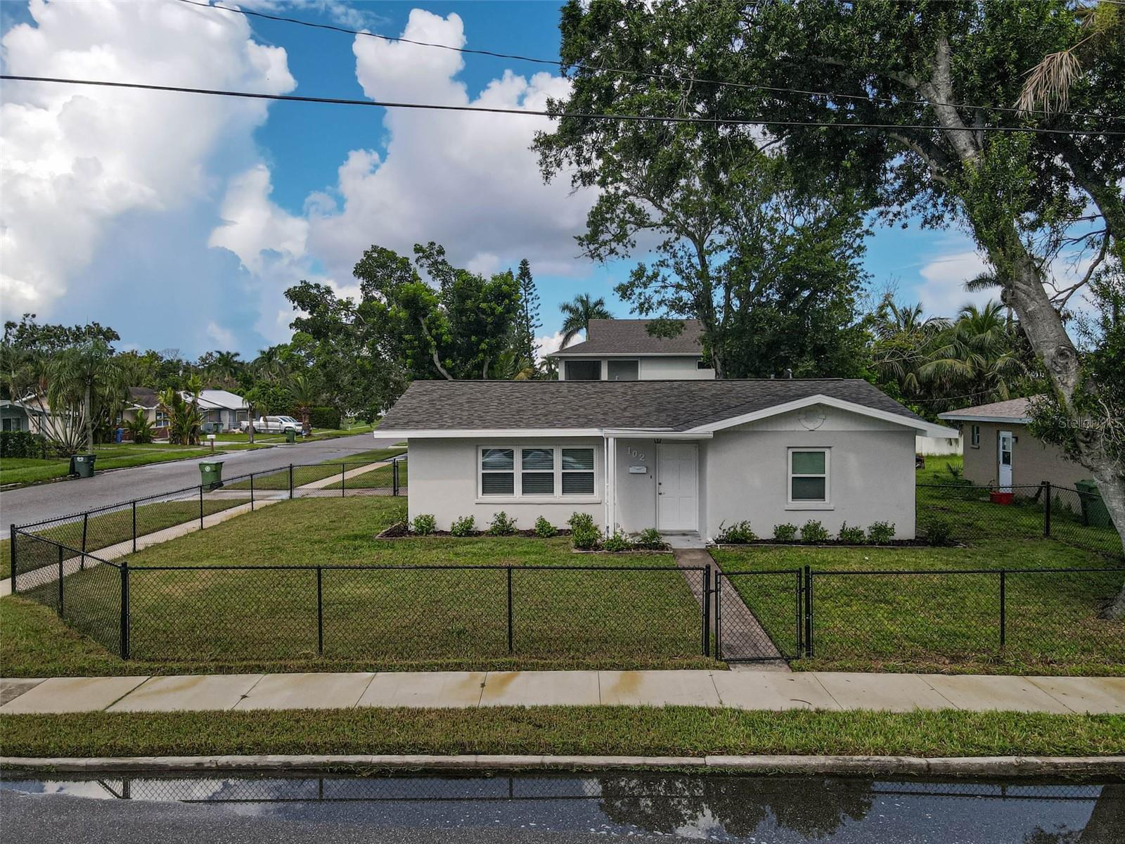 MANATEE GARDENS THIRD SEC - Residential