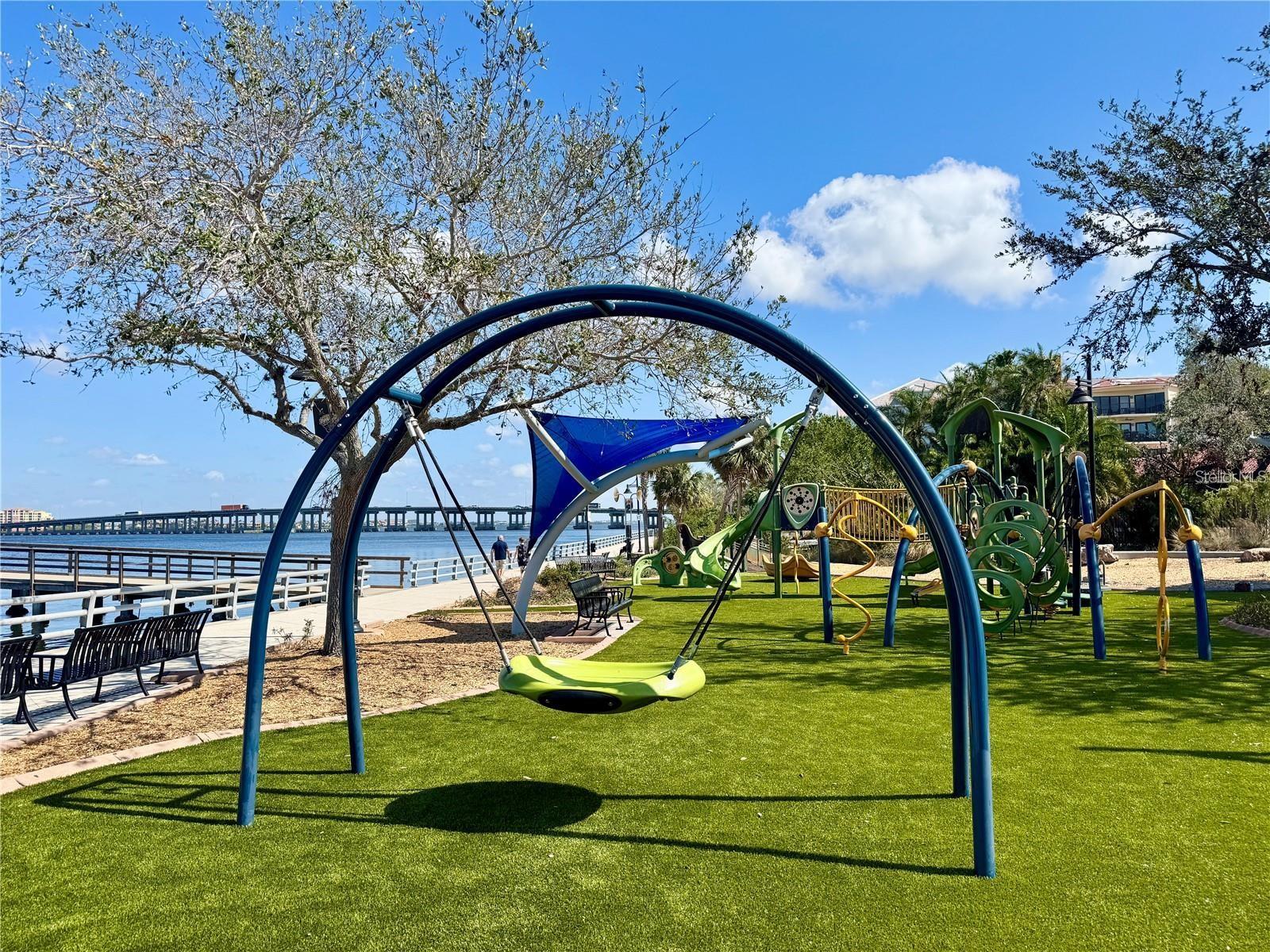 MANATEE GARDENS THIRD SEC - Residential